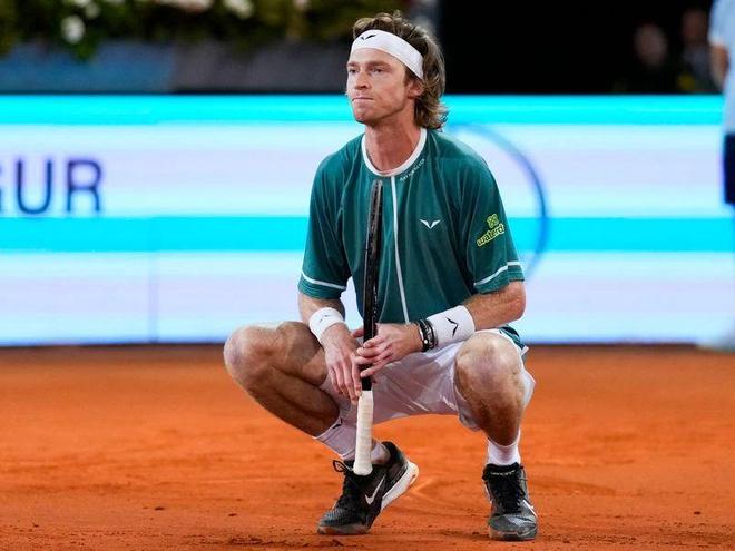 迷和社会关 迷和社会关