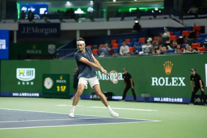 用身体对抗 用身体对抗